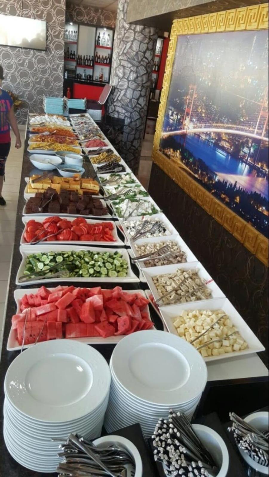 Dimet Park Hotel *